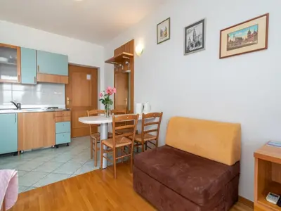 Kuhinja ili čajna kuhinja u objektu Studio Jerkan 16 by Interhome