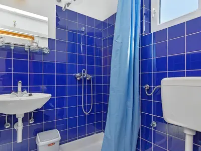 Kupaonica u objektu Apartment Cico-4 by Interhome