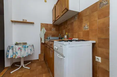 Kuhinja ili čajna kuhinja u objektu Apartments with parking space Brela, Makarska - 22678
