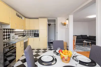 Kuhinja ili čajna kuhinja u objektu Apollo Apartment