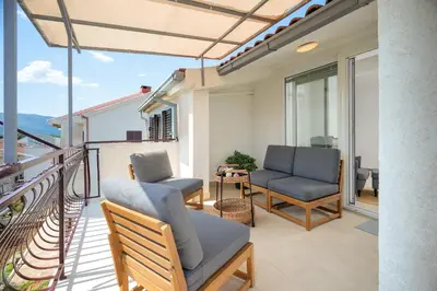 Pogled na planine ili pogled na planine iz apartmana