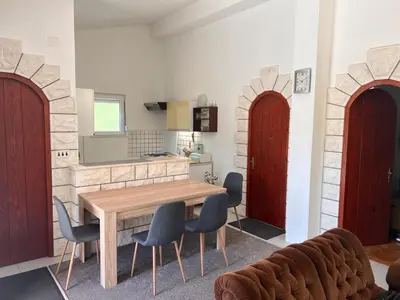 Kuhinja ili čajna kuhinja u objektu Apartments by the sea Splitska, Brac - 23366