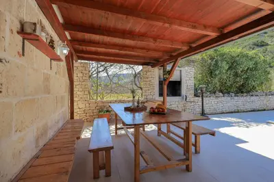 Balkon ili terasa u objektu House Irena
