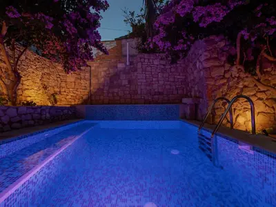 Bazen u objektu Holiday Home Marijan by Interhome ili u blizini