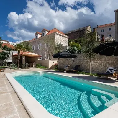 Grand Stone Casa Ciccarelli by Irundo