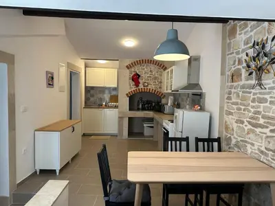 Kuhinja ili čajna kuhinja u objektu Apartment By the Sea