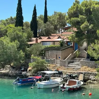 Apartment By the Sea