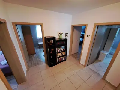 Knjižnica u apartmanu