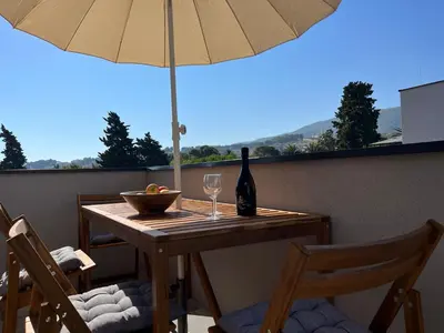 Pogled na planine ili pogled na planine iz apartmana