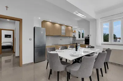 Kuhinja ili čajna kuhinja u objektu Villa Maslina - Resort Moja Stina