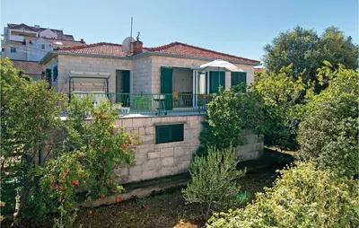 Vrt u objektu Holiday Home Supetar 98 With Game Room