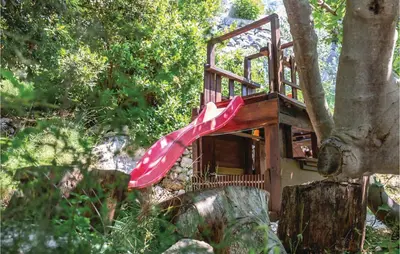 Vrt u objektu Holiday Home Mimice 21 With Outdoor Swimmingpool