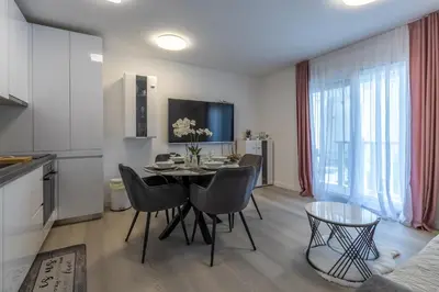 Kuhinja ili čajna kuhinja u objektu Apartment Petar