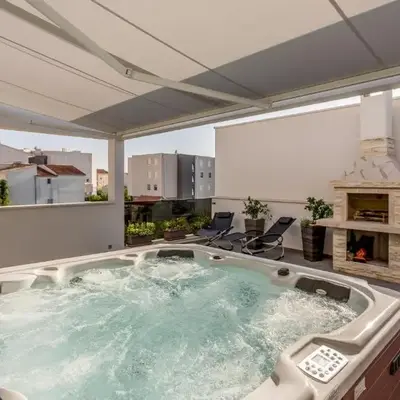 Lovely Apartment In Strozanac With Wifi