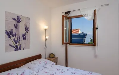 Krevet ili kreveti u jedinici u objektu Beautiful Apartment In Sutivan With Wifi