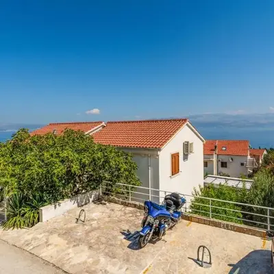 Beautiful Apartment In Sutivan With Wifi