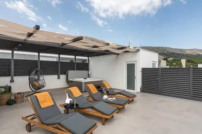 Pogled na planine ili pogled na planine iz apartmana