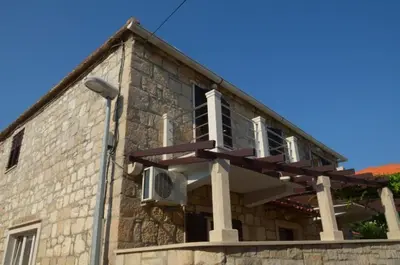 Zgrada u kojoj se nalazi apartman