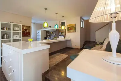 Kuhinja ili čajna kuhinja u objektu Villa Skalinada - Pool, Sea View & Private Path to Beach I Baška Voda