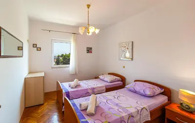 Krevet ili kreveti u jedinici u objektu Beautiful Apartment In Sutivan With Wifi