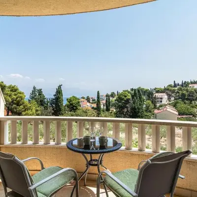 Beautiful Apartment In Sutivan With Wifi