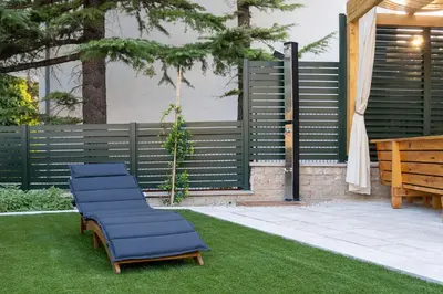 Vrt u objektu Holiday House Boban with Private Pool and Garage