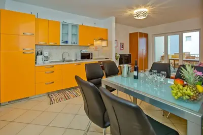 Kuhinja ili čajna kuhinja u objektu Beautiful SeaView apartment Hvar Villa 6p