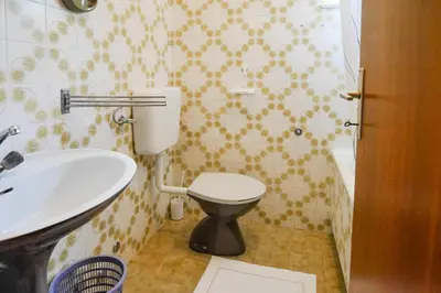 Kupaonica u objektu House Rinomeri