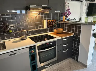 Kuhinja ili čajna kuhinja u objektu Studio apartment with a view