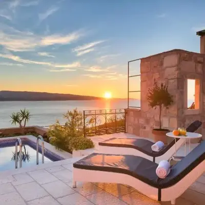 Enticing Sunset Villa With Magnificent Sea ViewS