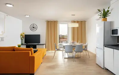 TV i/ili zabavni centar u objektu 2 Bedroom Nice Apartment In Podstrana