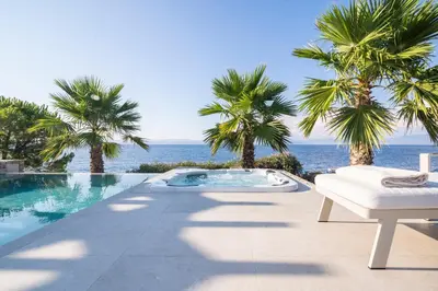 Bazen u objektu Villa Romana - Luxury Estate ili u blizini