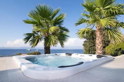 Bazen u objektu Villa Romana - Luxury Estate ili u blizini