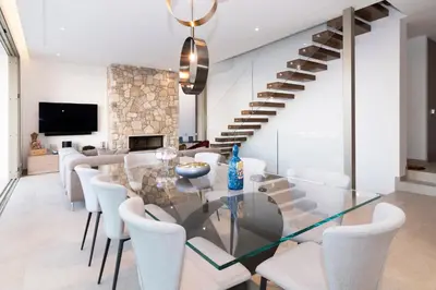 TV i/ili zabavni centar u objektu Villa Romana - Luxury Estate