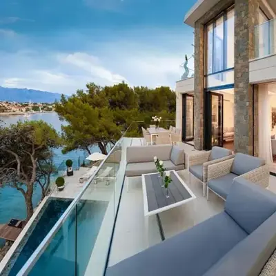 Luxury seafront villa Prestige Brač with pool & private sea deck
