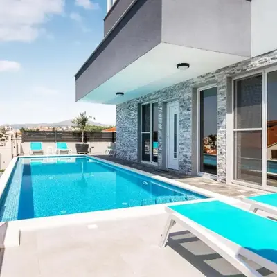 1 Bedroom Beautiful Apartment In Podstrana