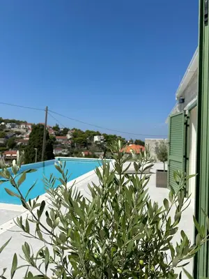 Bazen u objektu Villa Brachia ili u blizini