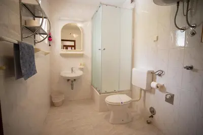 Kupaonica u objektu Bol Studio Gospojica