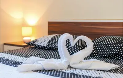 Krevet ili kreveti u jedinici u objektu Apartment Podstrana With Sea View 366