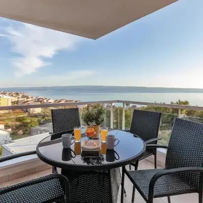Apartment Podstrana With Sea View 366