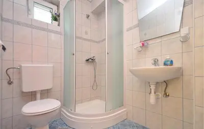 Kupaonica u objektu Apartment Mimice With Sea View 380