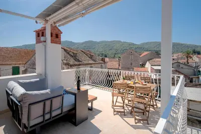Pogled na planine ili pogled na planine iz apartmana
