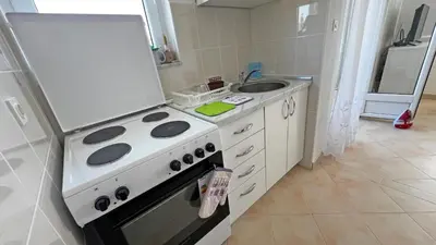 Kuhinja ili čajna kuhinja u objektu Apartmani Veronika