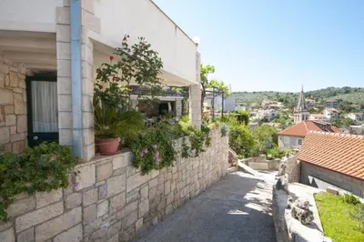 Zgrada u kojoj se nalazi apartman