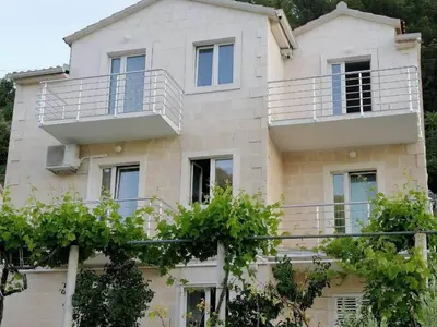 Zgrada u kojoj se nalazi apartman