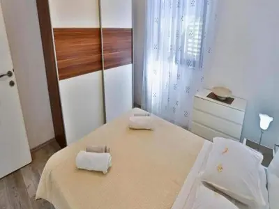 Krevet ili kreveti u jedinici u objektu Apartments Lenka - One Bedroom Apartment with Balcony and Center View A3