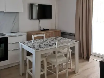 Kuhinja ili čajna kuhinja u objektu Apartments Natasa- One Bedroom Apartment with Terrace A2 - ST