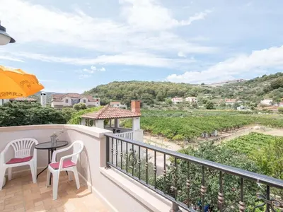 Pogled na planine ili pogled na planine iz apartmana