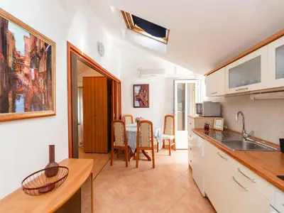 Kuhinja ili čajna kuhinja u objektu Apartments Roda - Standard One Bedroom Apartment with Terrace Helena - ST