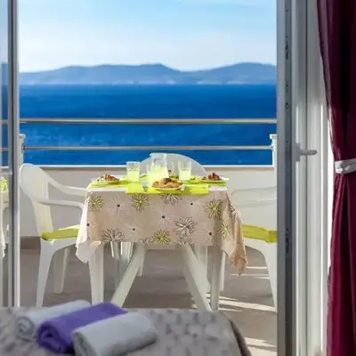 Apartments Nena ST - One Bedroom Apartment with Balcony and Sea View A1